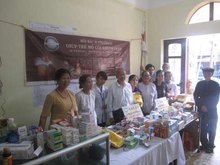 Khám bệnh và cấp thuốc miễn phí tại Lào Cai – miền tây bắc