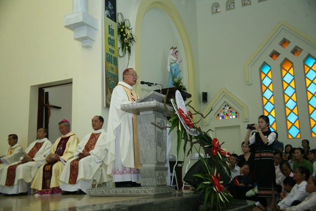 Bài Giảng Lễ Truyền chức Giám mục  Anphong Nguyễn Hữu Long