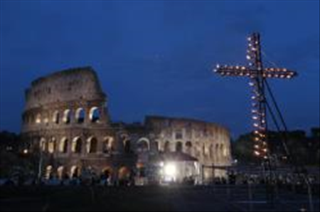 Đàng Thánh giá thứ Sáu Tuần thánh tại Đấu trường Colosseum: Suy niệm về tội lỗi và bất công