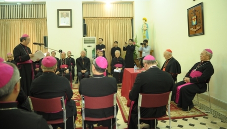 Đức Hồng Y Fernando Filoni gặp gỡ các Đức Giám mục thuộc Hội Đồng Giám Mục Việt Nam tại Tòa TGM Hà Nội