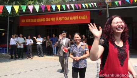 Mục vụ Mùa Chay của Đc phụ tá Hưng Hóa tại tỉnh Lai Châu ngày thứ hai