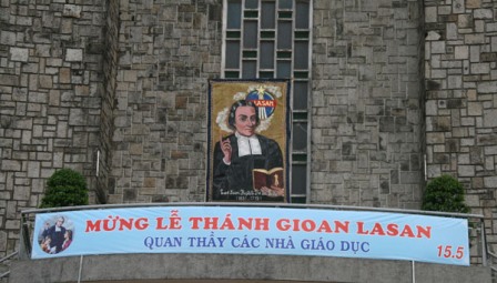 Tĩnh tâm và mừng lễ quan thầy-Gioan Lasan