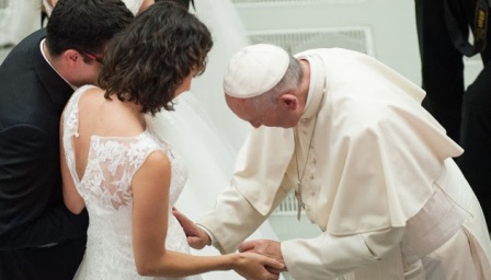 Đức Giáo hoàng biện hộ cho những người ly dị tái hôn: không có gì mới với Giáo hội
