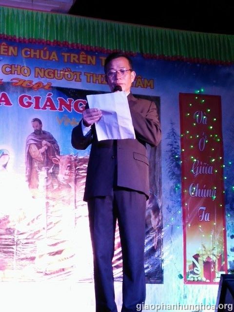 O6ng Doãn Thanh Nga khai mạc đêm văn nghệ