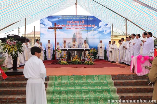 Cha Tuyến chào mừng