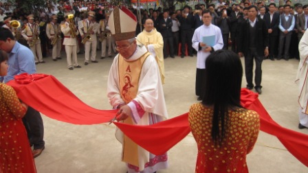 Thánh Lễ Tạ Ơn Làm Phép Nhà Thờ và Khánh Thành Nhà Phòng Giáo Họ Tân Hợp