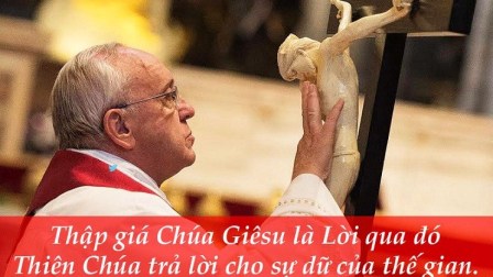 “Ôi Thập giá Chúa Kitô!” – Lời kinh thống thiết của Đức Giáo Hoàng