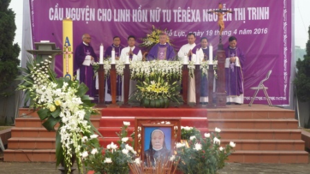 Tiểu Sử Và Thánh Lễ An Táng Nữ Tu Têrêxa Nguyễn Thị Trinh