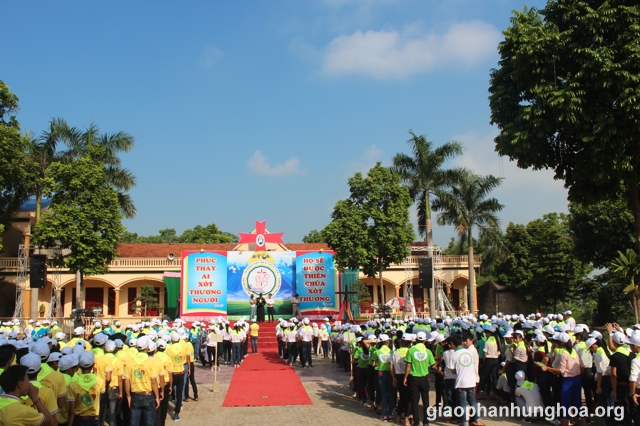 Khai mạc