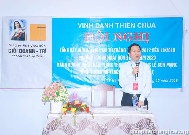 Cha Giuse Nguyễn Viết Hiệp khai mạc hội nghị