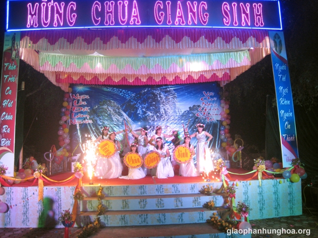 Văn nghệ mừng Chúa Giáng Sinh