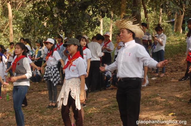 Những bài cử điệu làm nóng không khí buổi giao lưu