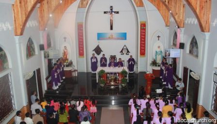 Kinh lý miền Lào Cai (4) - Tĩnh tâm Linh mục giáo hạt Lào Cai