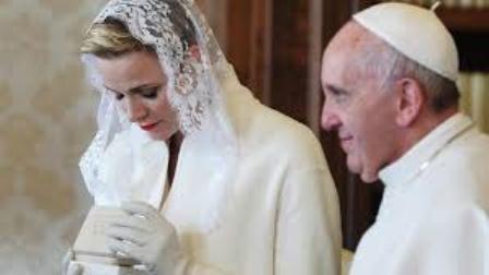 Bảy người đàn bà trên thế giới được mặc áo trắng khi gặp Đức Giáo hoàng