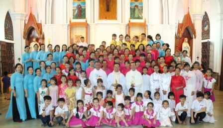 Giáo xứ Lào Cai kết thúc tháng hoa kính Đức Mẹ