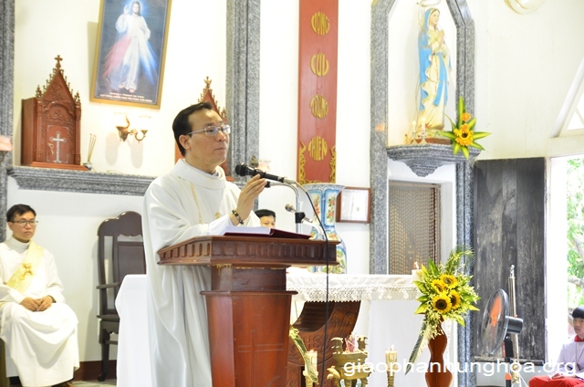 Cha Vinh Sơn Vũ Văn Bằng chia sẻ trong Thánh lễ