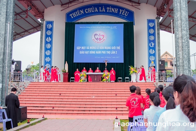 Thánh lễ mừng kính thánh Giacôbê Tông Đồ - Bổn mạng của giới trẻ hạt Đông Nam Phú Thọ