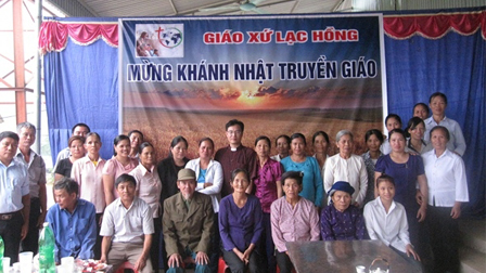 Giáo Xứ Lạc Hồng Mừng Khánh Nhật Truyền Giáo