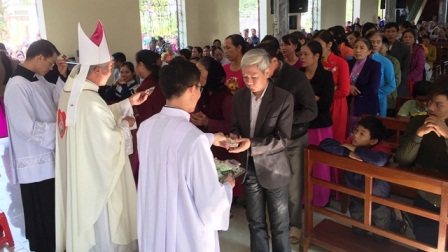 Đức Cha Phụ Tá Anphong Nguyễn Hữu Long Dâng Thánh Lễ Kính Các Thánh Tại Giáo Xứ Đại Phác