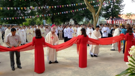 Thánh Lễ Tạ Ơn Cắt Băng Khánh Thành Nhà Mục Vụ Giáo Xứ An Thịnh Và Kỷ Niệm 10 Năm Linh Mục Cha Phêrô Nguyễn Đình Đền