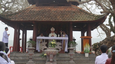Đức Cha Anphong Nguyễn Hữu Long Dâng Lễ Mừng Kính Thánh Giuse Tại Đền Thánh Giuse Giáo Xứ Ngô Xá
