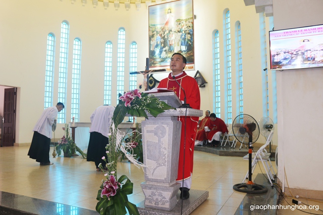 Cha Giuse Vũ Công Phường chia sẻ trong Thánh lễ