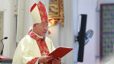 Đức cha Giuse Vũ Văn Thiên chính thức nhận sứ vụ Tổng Giám mục tại Tổng Giáo phận Hà Nội