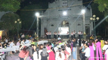 Game show: “Vui - Khỏe - Có ích” trong ngày Khánh nhật truyền giáo tại Giáo xứ Thuấn Nội