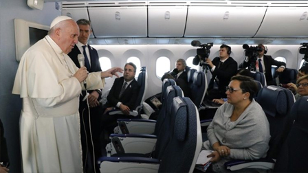 Phỏng vấn Đức Thánh Cha trên chuyến bay từ Tokyo về Roma, phần I