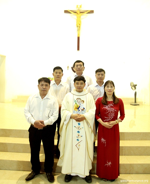 Tân ban hành giáo họ Hưng Sơn