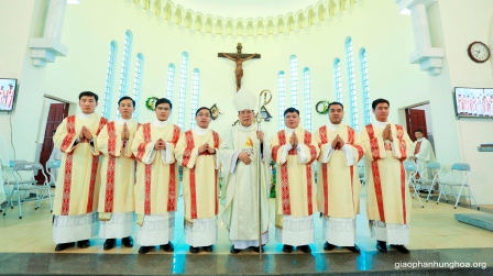 Video - Thánh lễ truyền chức Phó tế tại nhà thờ Sơn Lộc, giáo phận Hưng Hoá, ngày 18.02.2020