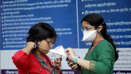 Các bác sĩ Ấn Độ trợ giúp trực tuyến ứng phó với khủng hoảng virus corona