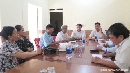 Cha Tân đặc trách Huynh đoàn giáo dân Đaminh Việt Nam thăm viếng Huynh đoàn giáo phận Hưng Hóa