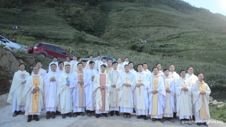 Tĩnh tâm linh mục giáo hạt Lào Cai và Yên Bái