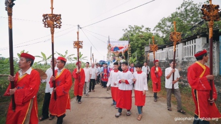 Cung Nghinh Thánh Thể Tại Giáo Xứ Dư Ba