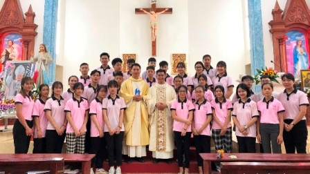 Thánh lễ cầu cho năm học mới 2020 - 2021 và mừng sinh nhật giới trẻ giáo xứ Phù Lỗ lần thứ 3