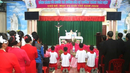 Thánh lễ Khánh nhật Truyền giáo và dâng hoa kính Đức Mẹ Mân Côi tại giáo xứ Trại Sơn