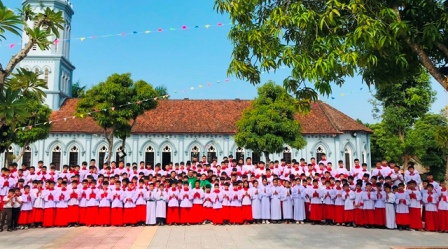 Giáo hạt Tây Nam Phú Thọ: Đại hội Lễ sinh tại giáo xứ Hiền Quan