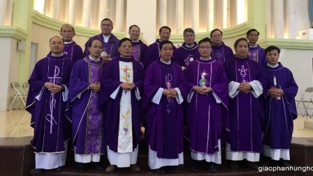 Thánh lễ mở cửa Năm Thánh kỷ niệm 125 thành lập giáo phận và 50 năm thành lập giáo họ Mông Sơn