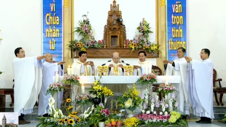 Thánh lễ tạ ơn và làm phép ngôi nhà thờ giáo xứ Lương Sơn