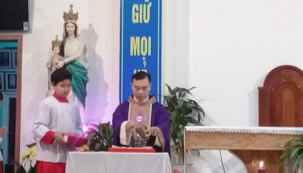 Thánh lễ Tro - khai mạc Mùa Chay Thánh tại giáo xứ Phù Lao