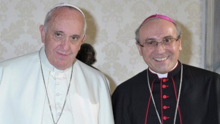Đức Thánh cha Phanxicô và Đức Tổng giám mục Leopoldo Girelli | Vatican News