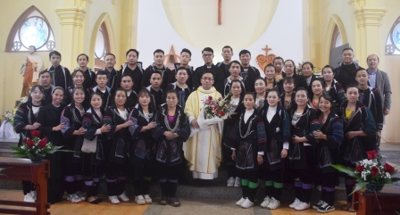 Thánh lễ tạ ơn của cha Giuse Má A Cả – Linh mục người H’mông đầu tiên tại Việt Nam