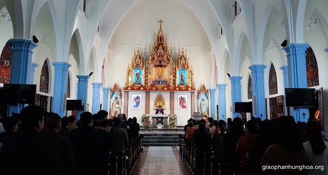 Thánh lễ tại giáo xứ Lào Cai