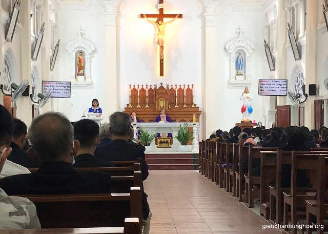 Thánh lễ tại giáo xứ Phú Nghĩa