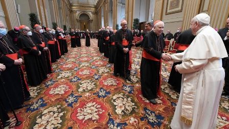 ĐTC Phanxicô gặp Giáo triều ngày 23/12/2021 (Vatican Media)