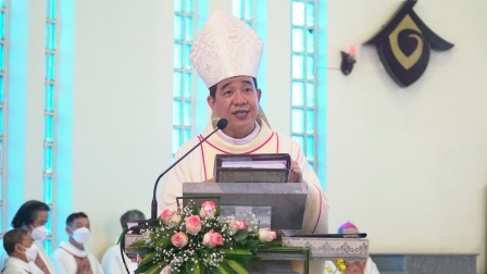 Bài giảng của Đức cha Đaminh Hoàng Minh Tiến trong Thánh lễ Làm Phép Dầu 2022