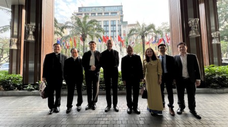 Thứ trưởng Ngoại giao Toà Thánh Vatican đến Việt Nam