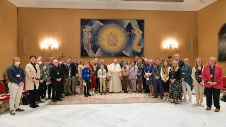 Đức Thánh Cha đã gặp gỡ phái đoàn của “Dự án Giáo dục Công giáo Thăng tiến các Nhà nghiên cứu Toàn cầu” (Vatican Media)