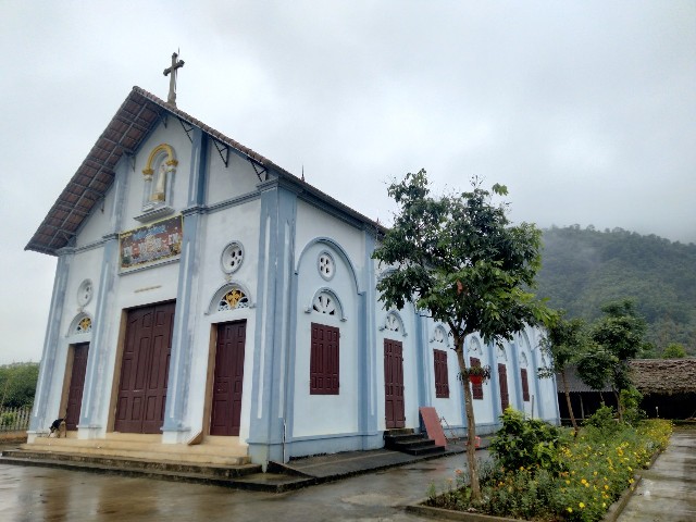Ngôi nhà thờ giáo họ Tiên Sơn - giáo xứ Ngô Xá